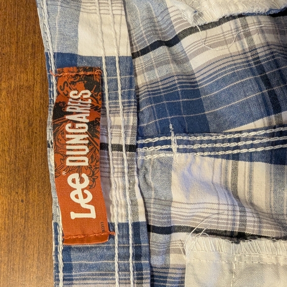 Lee Blue and White Cargo Shorts for Casual Wear - Picture 5 of 7